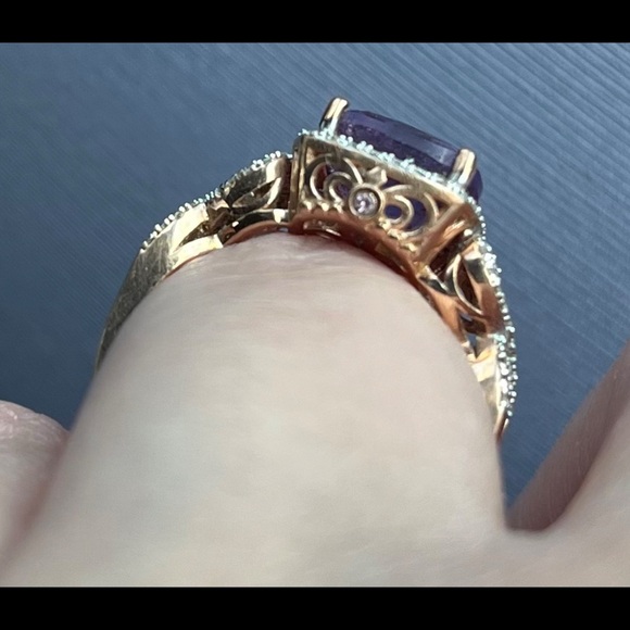 β¨ HP β¨ Amethyst Ring β¨ w/ Real Diamonds β¨ - Picture 4 of 9